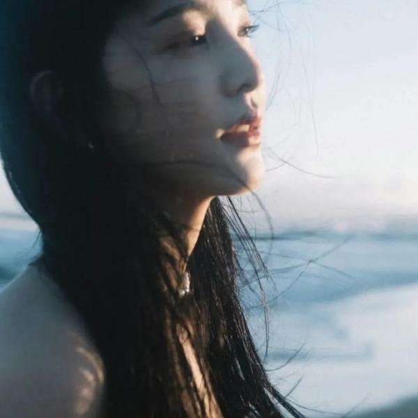 爱乱伴侣海报